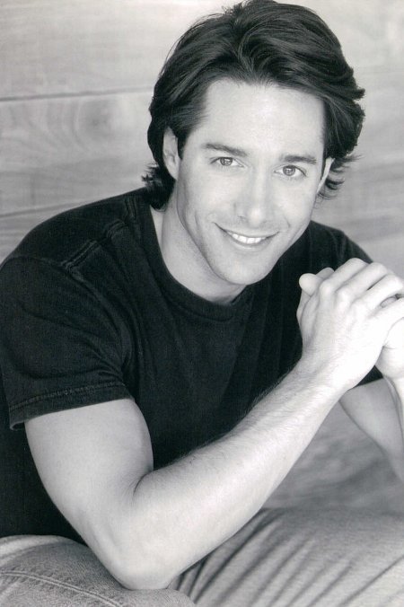 Timothy Di Pri backdrop