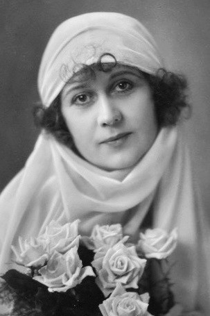 Anna-Lisa Hellström backdrop