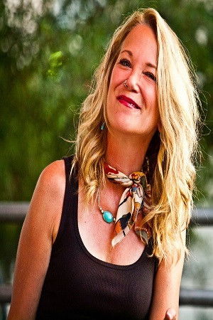 Cyndi Cashdollar backdrop