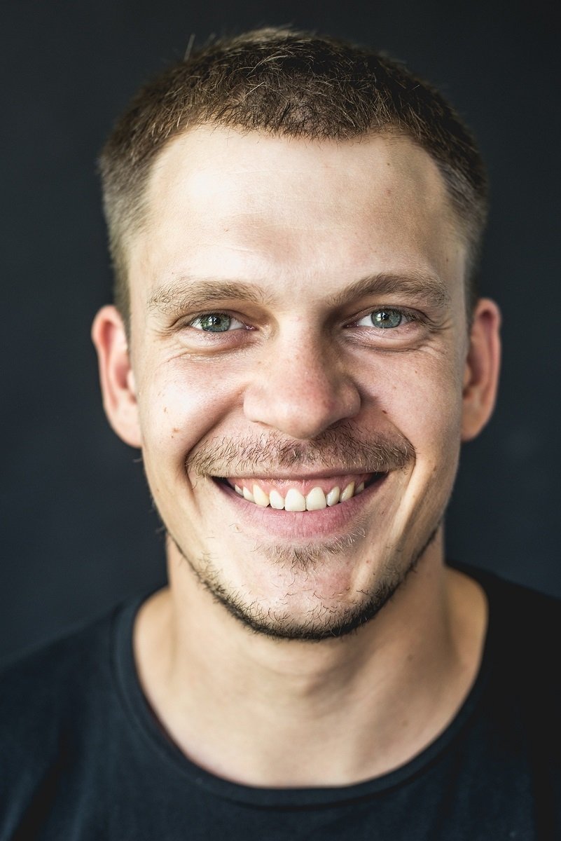 Andrii Isaienko: Andri Izaienko backdrop