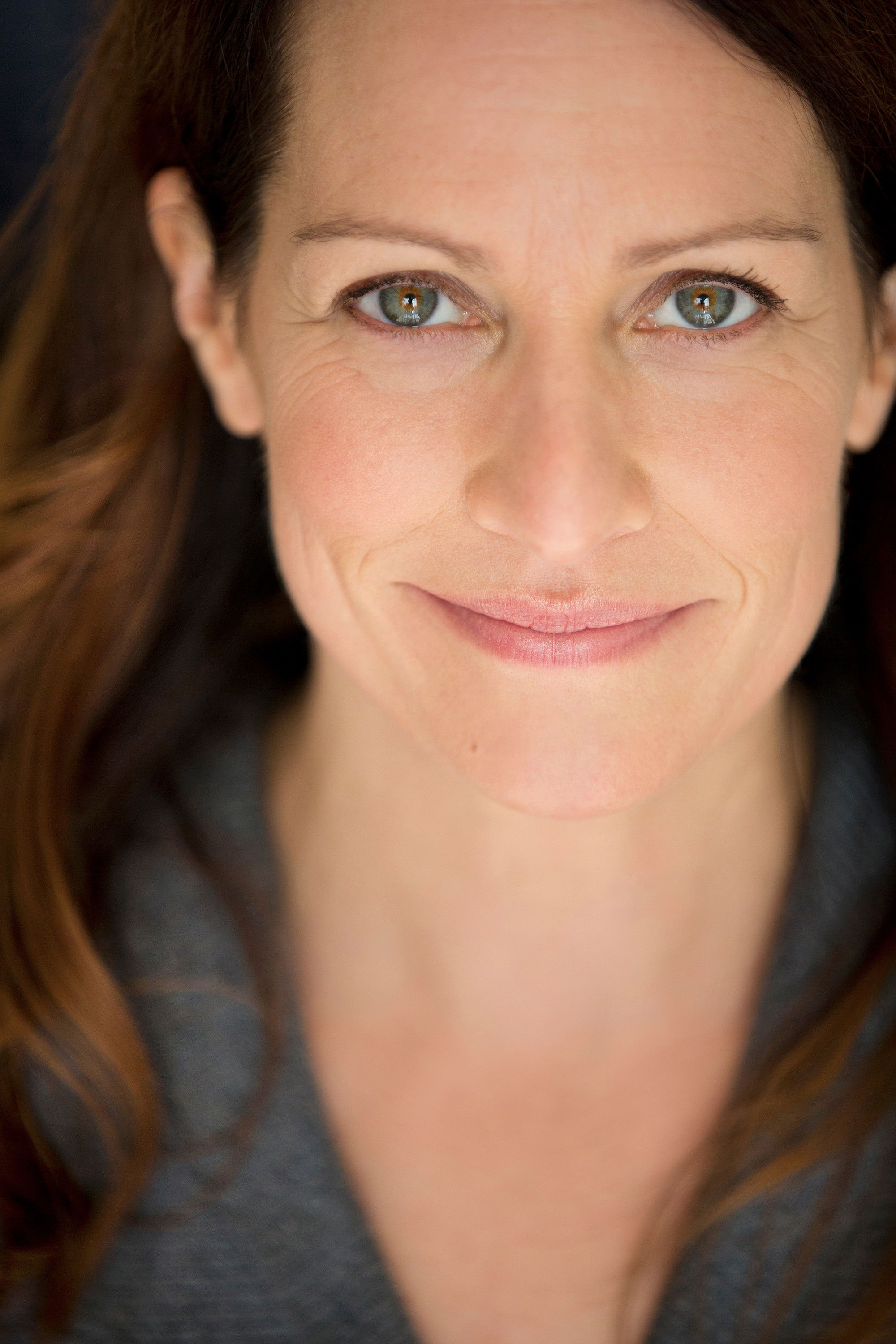 Louise Cardinal backdrop