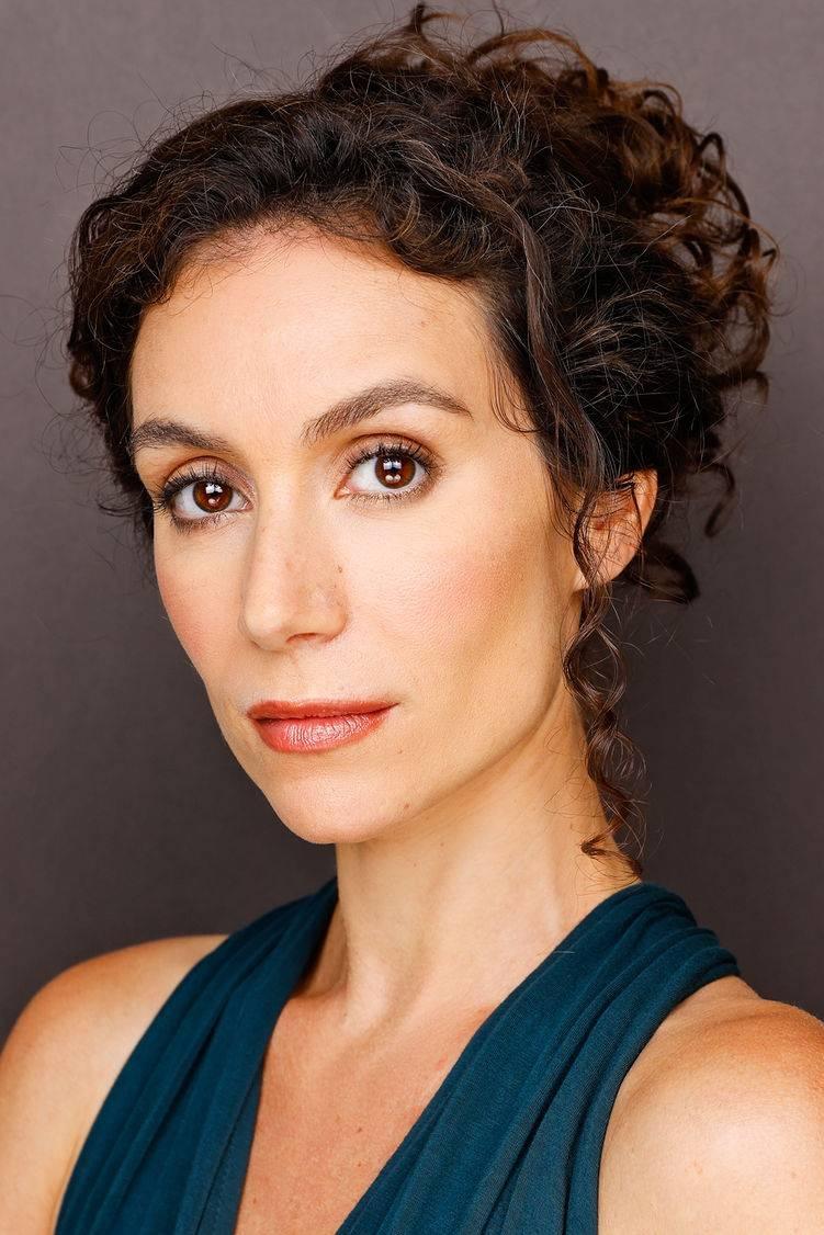 Luisina Quarleri backdrop