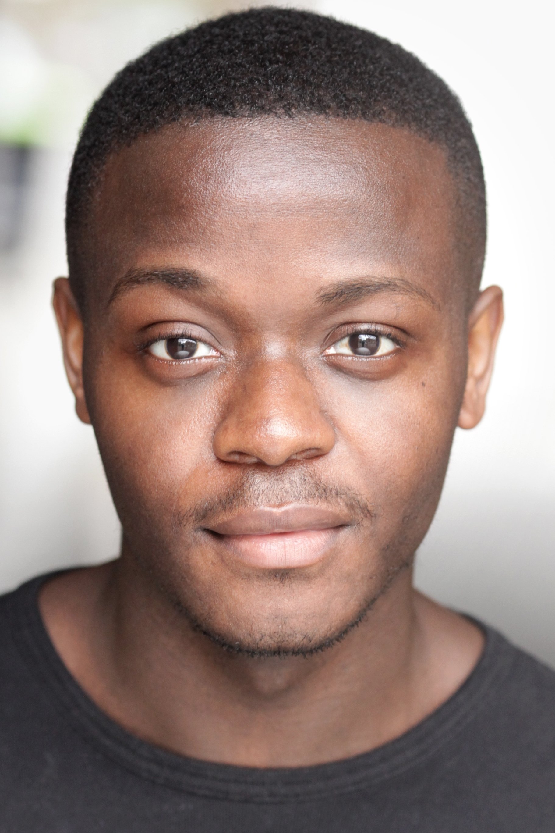 Idris Debrand backdrop