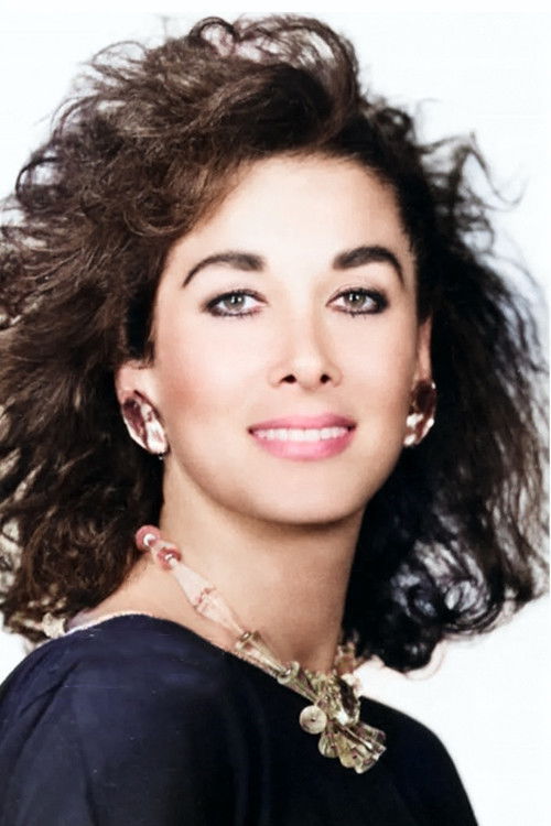 Saadet Dielli backdrop