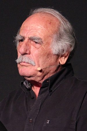 Menelaos Ntaflos backdrop