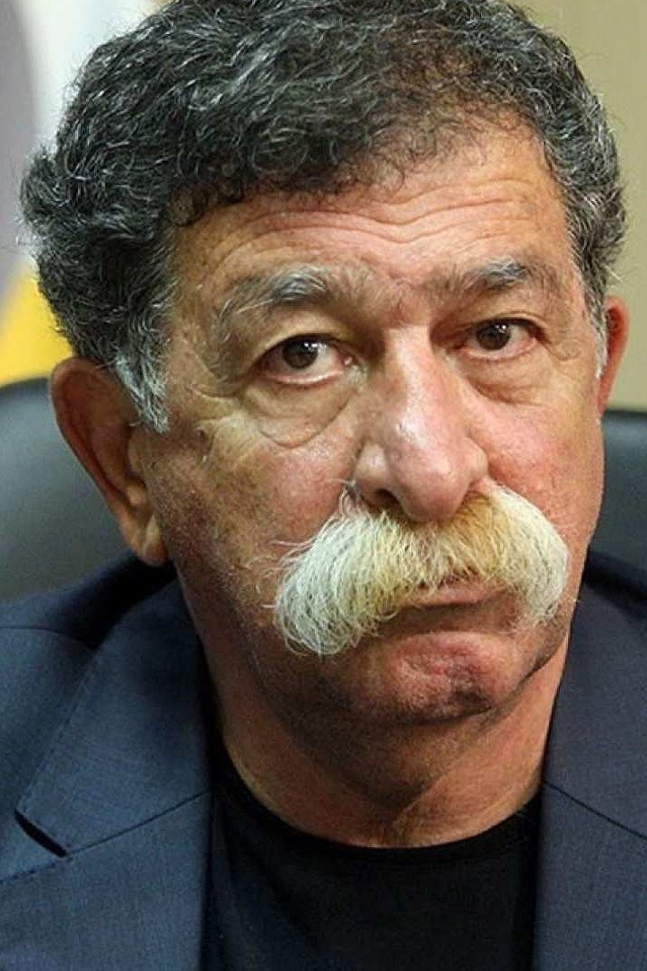 Farhad Varahram backdrop