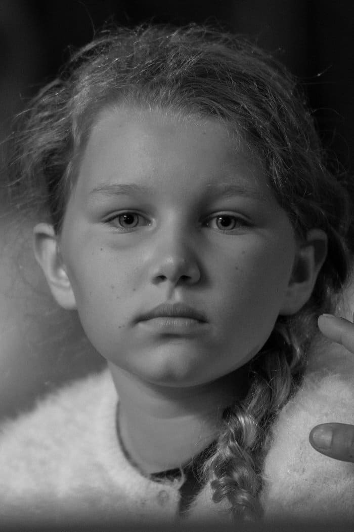 Madeleine Beauvois backdrop