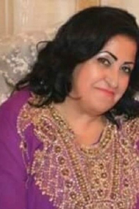 Amel Baccouche backdrop