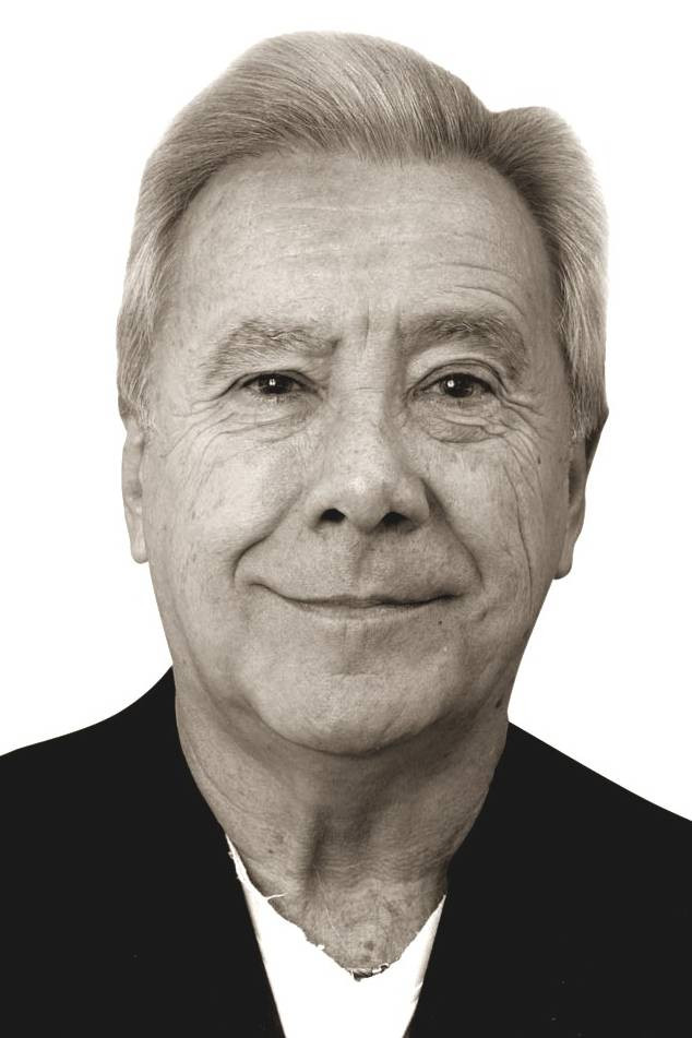 Juan Alberto Mateyko backdrop