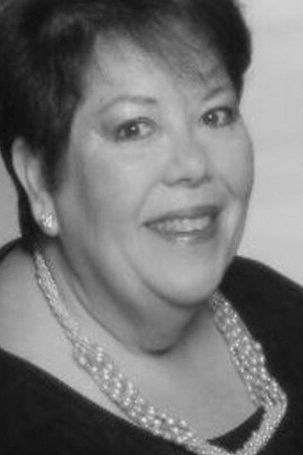 Liliana Benard backdrop