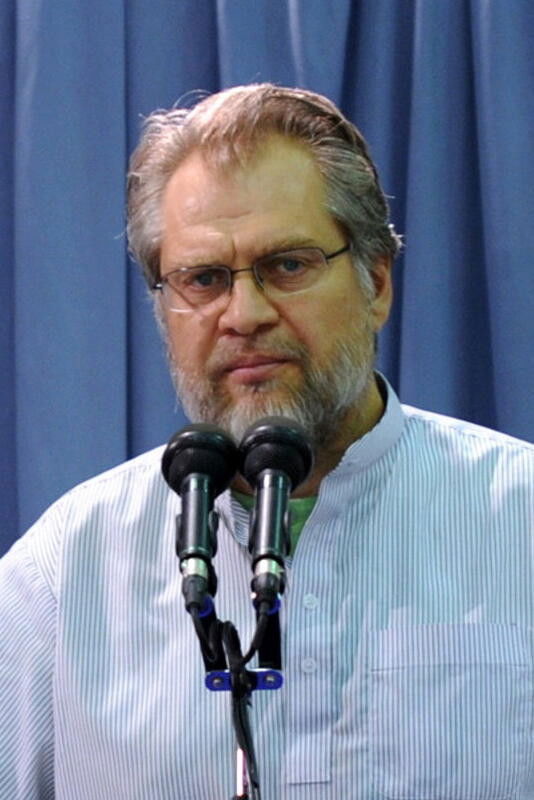 Nader Talebzadeh backdrop