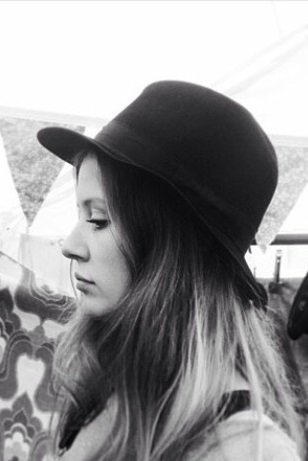 Chloë Wicks backdrop