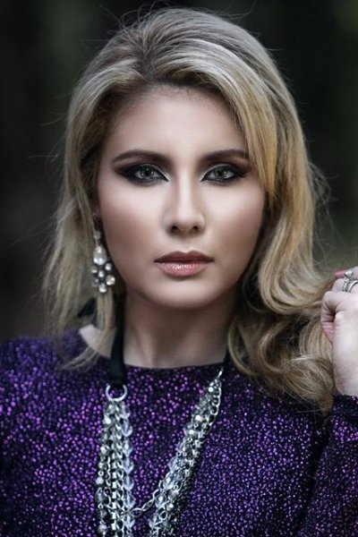 Marcella Bragio backdrop