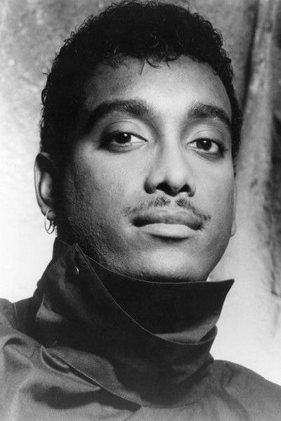 Tony Thompson backdrop