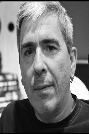 Kaki Arkarazo backdrop