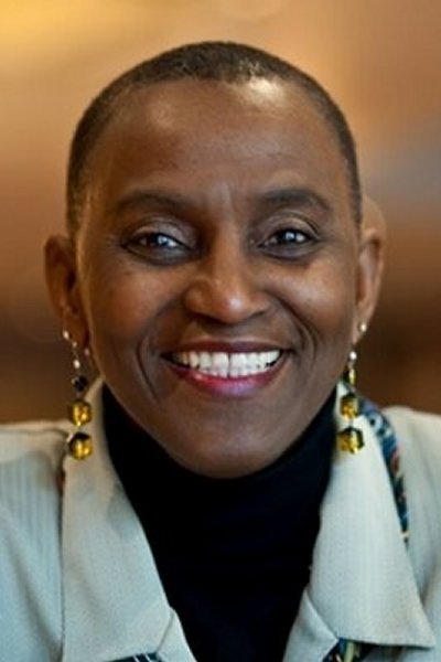 Anni Domingo backdrop