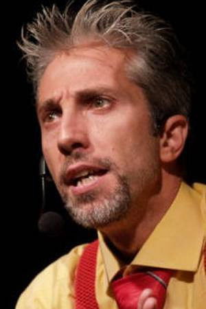 Giovanni Cangialosi backdrop