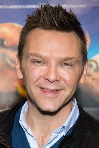 Jeanfi Janssens backdrop