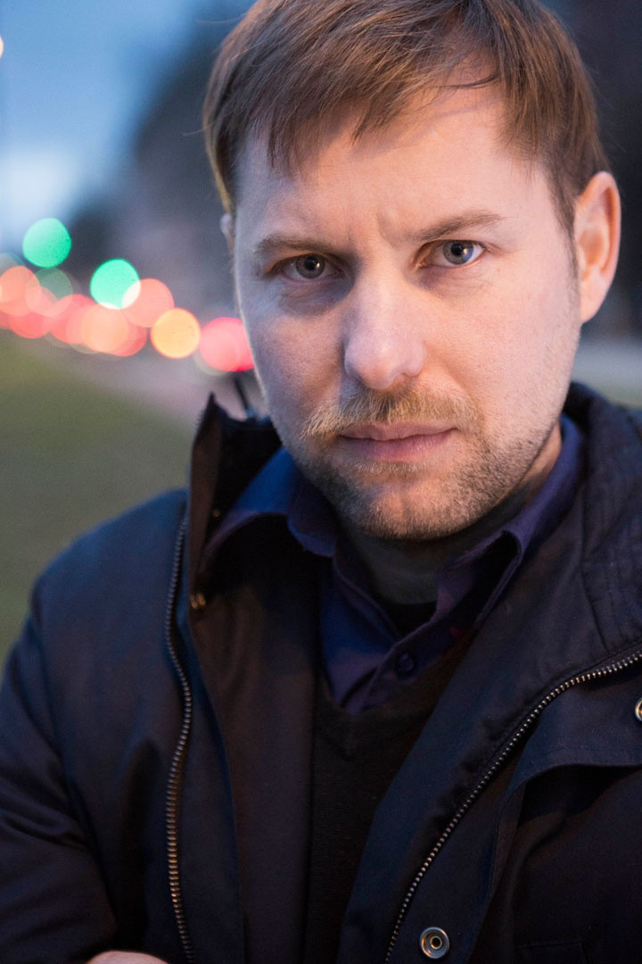 Marko Kumer backdrop