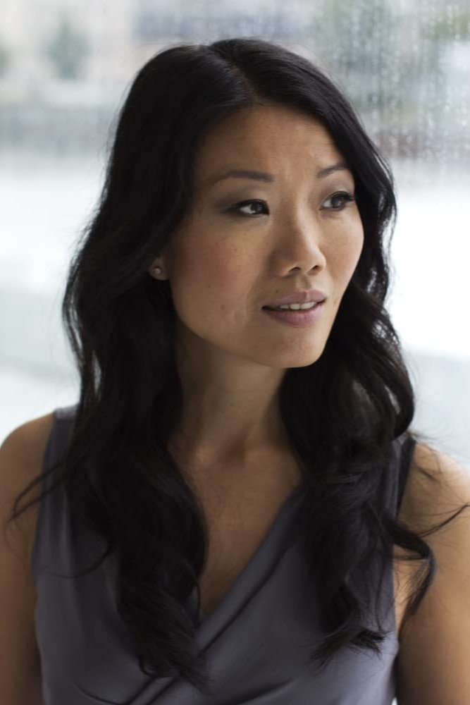 Mona Grenne backdrop