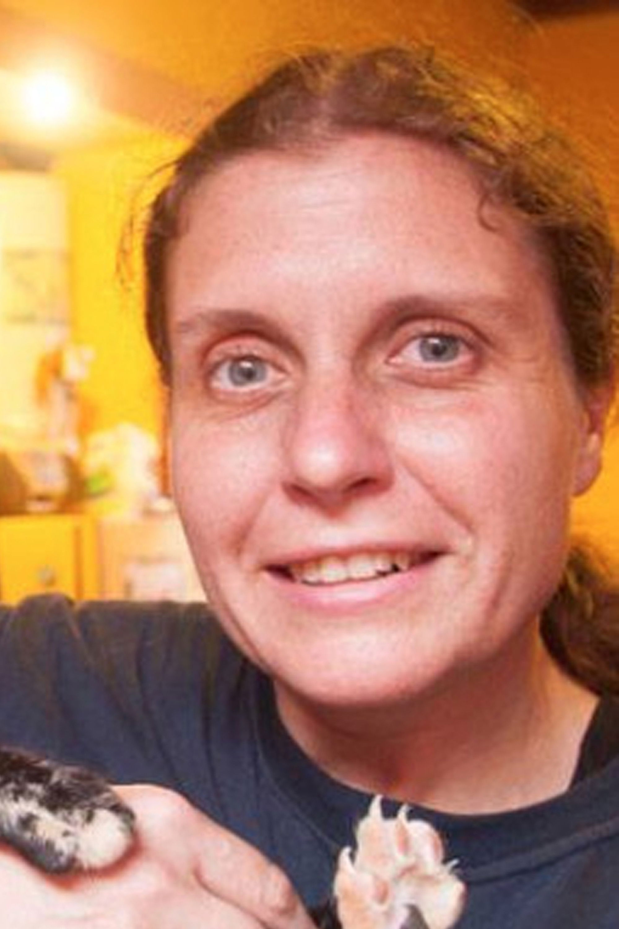 Paula Pollacchi backdrop