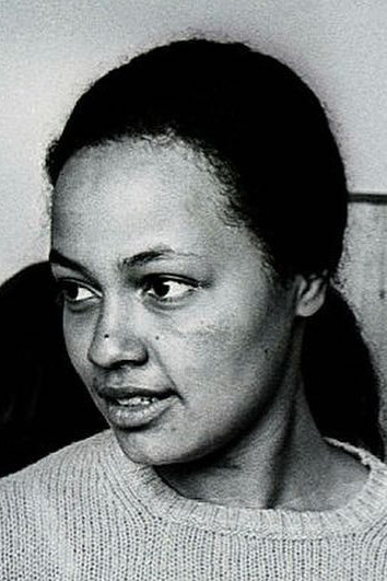 Fatima Ekman backdrop