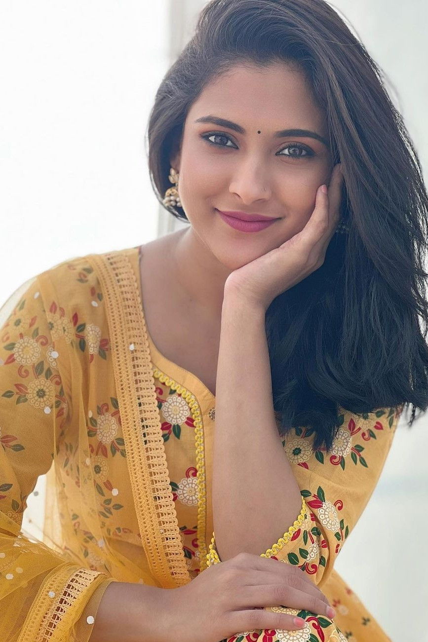 Mehazabien Chowdhury backdrop