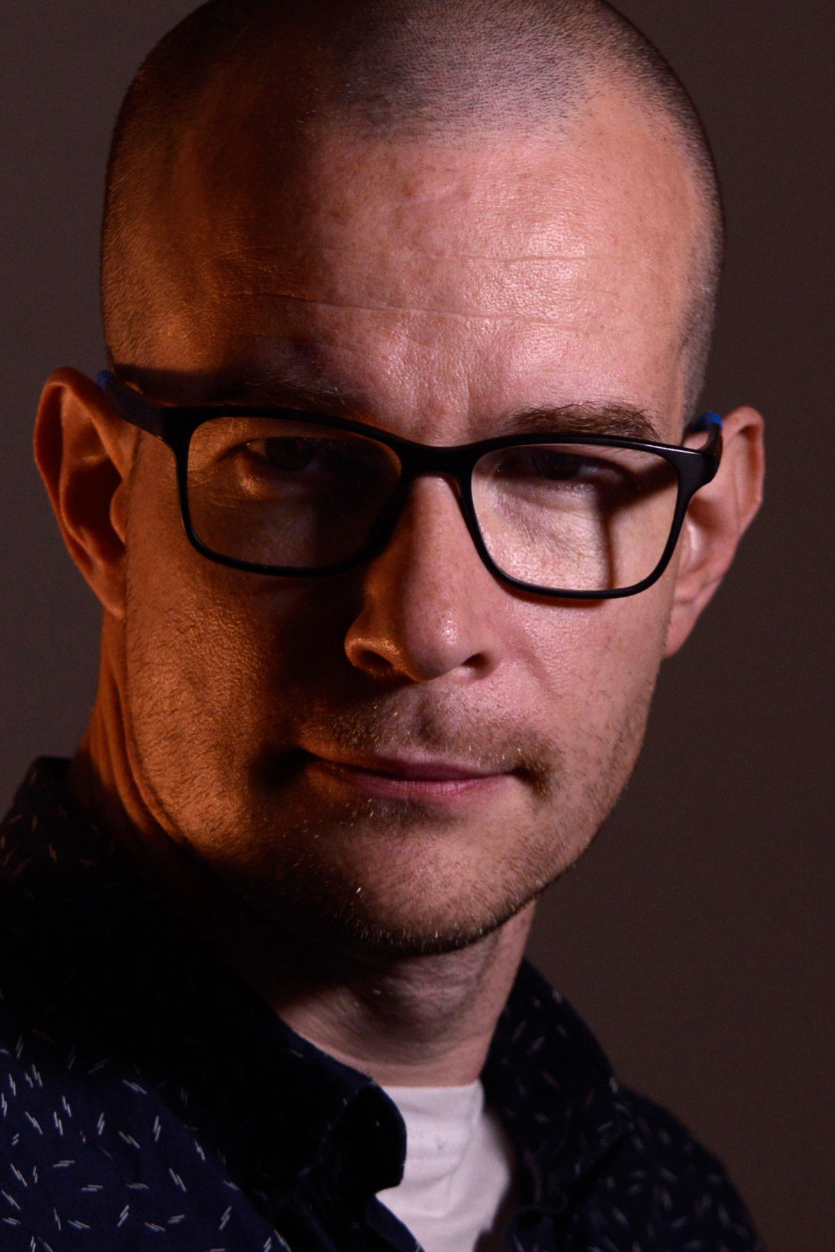 Demeter Lóránt backdrop