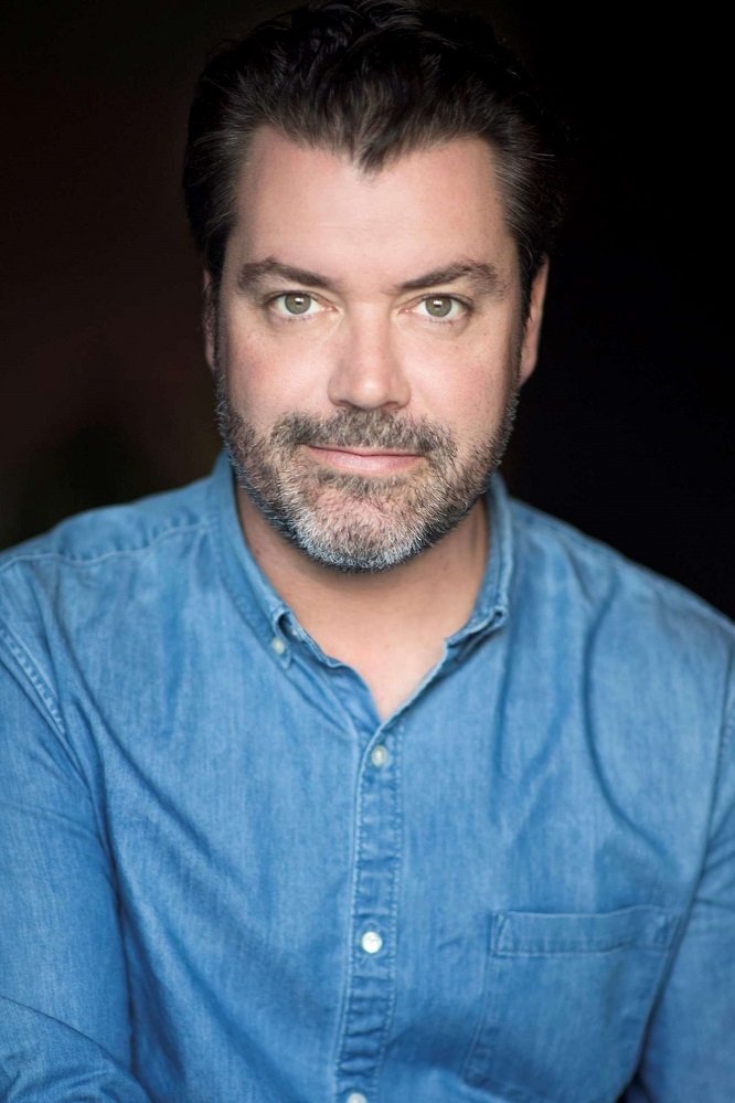 Duncan Fellows backdrop