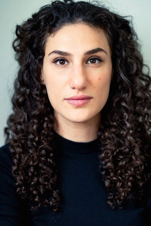 Selin Kavak backdrop