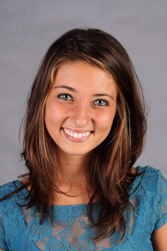 Julia Oristanio backdrop