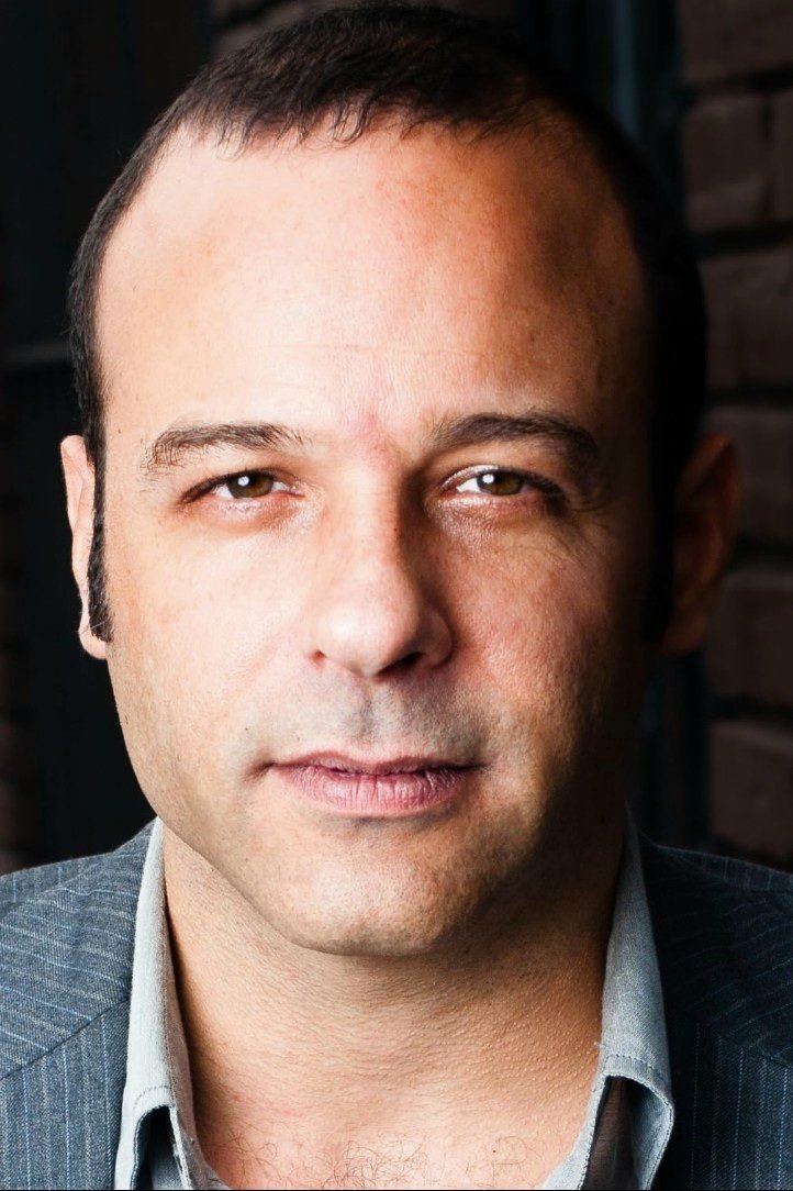 Liche Ariza backdrop