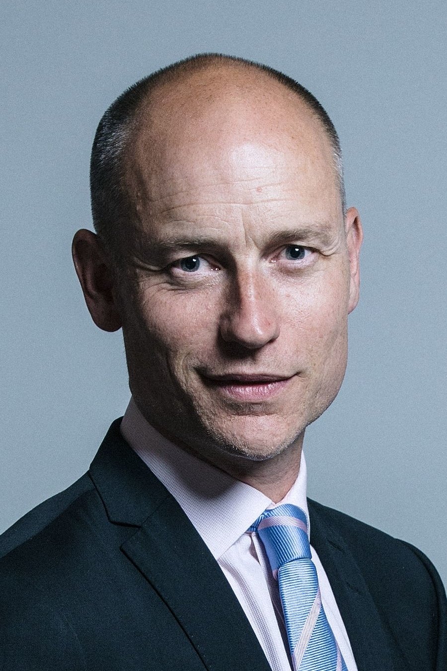 Stephen Kinnock backdrop