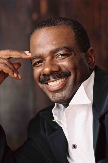 Lewis Dix Jr. backdrop