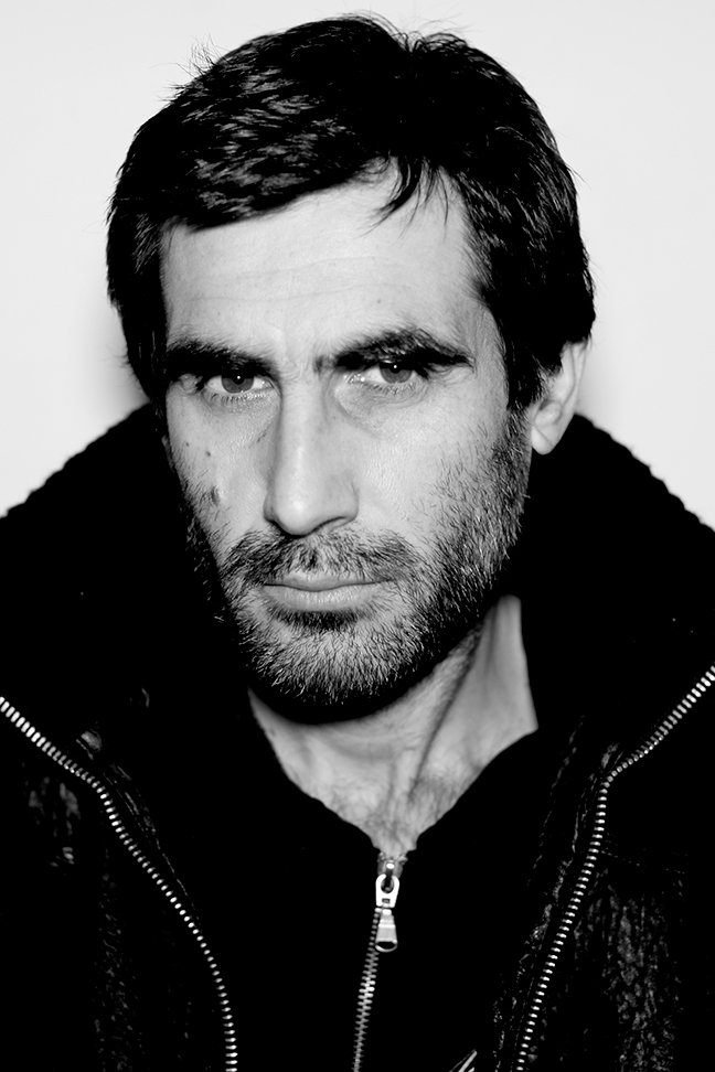 Mac Marinov backdrop