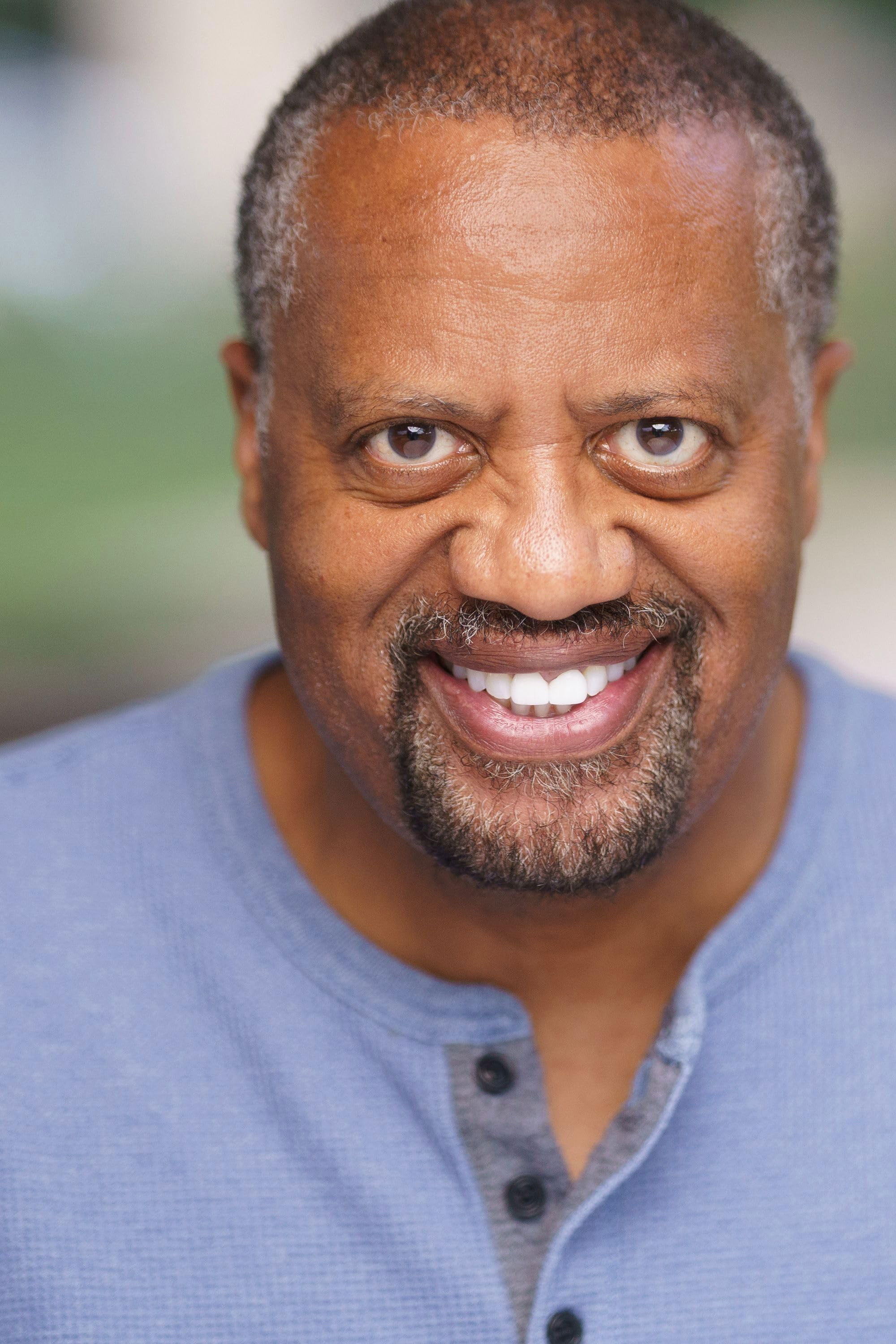 Chaz Grundy backdrop