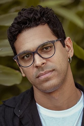 Renan Monteiro backdrop