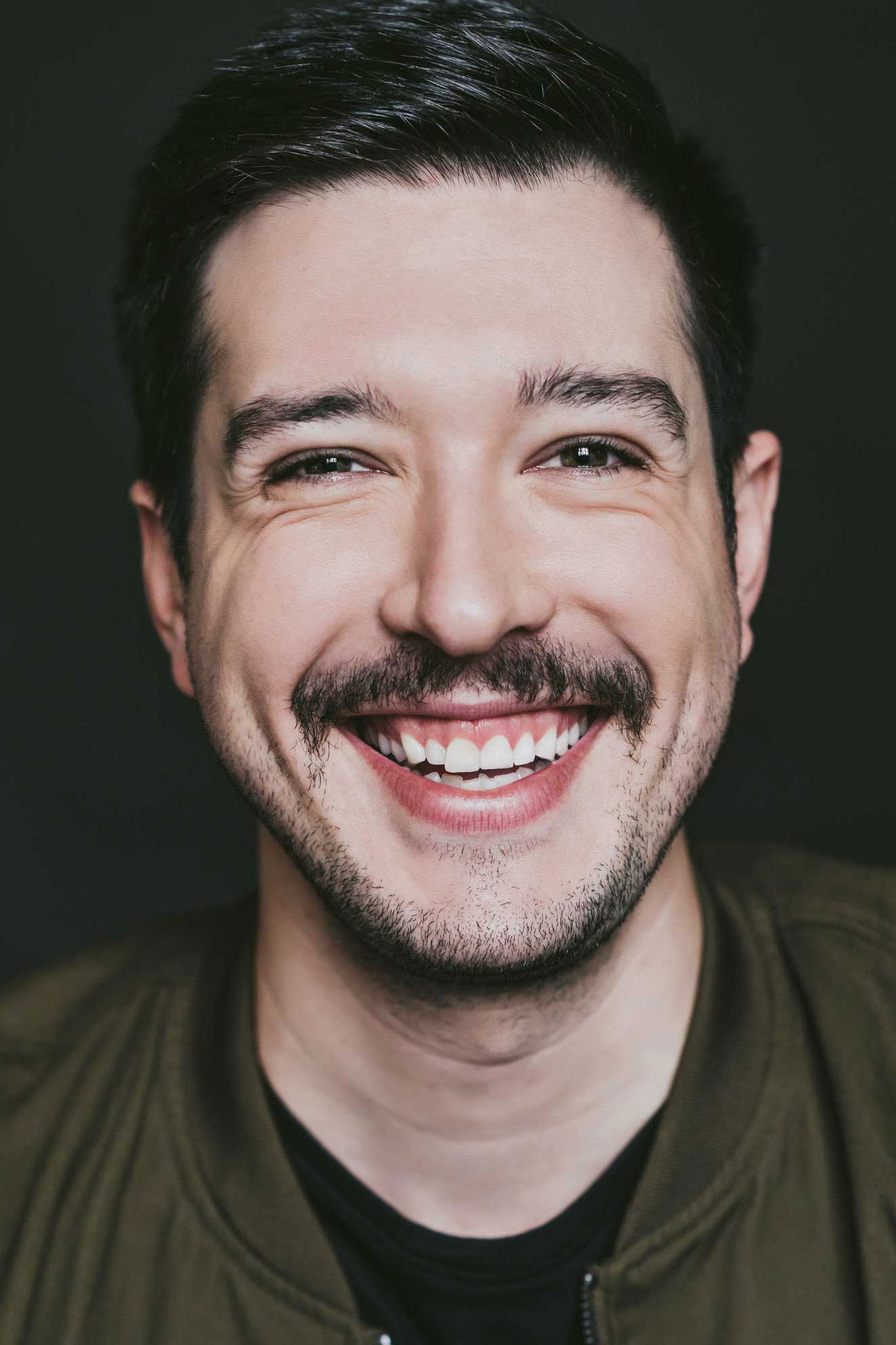 Pierre-Bruno Rivard backdrop