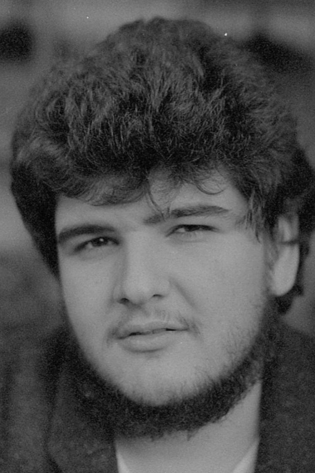 Miguel Ariza backdrop