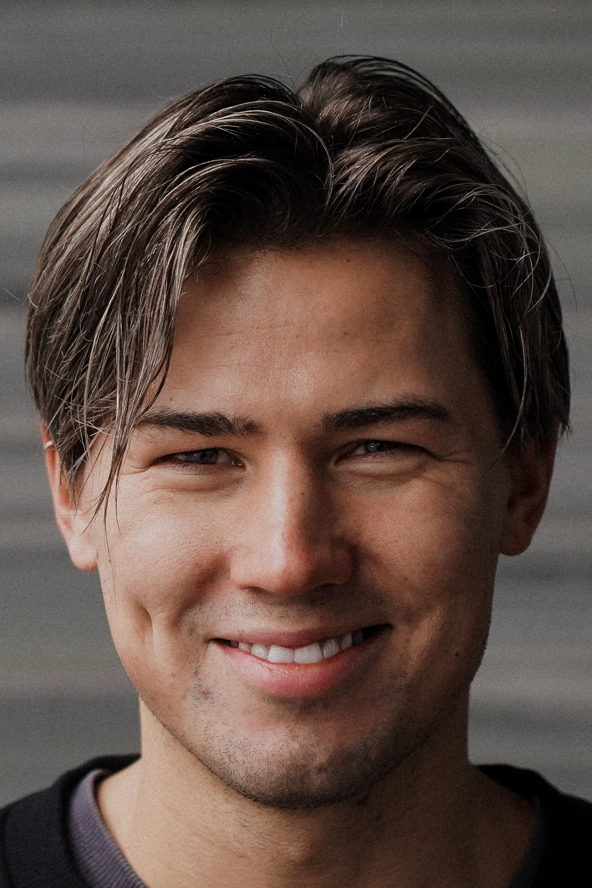 Gard Emil Elvenes backdrop