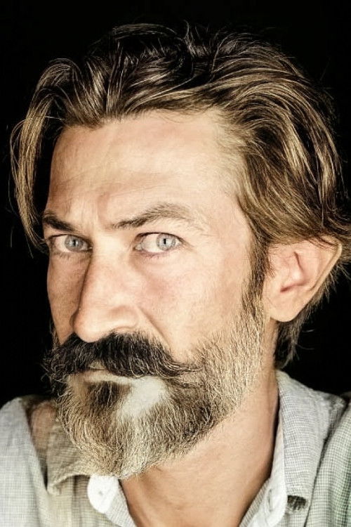 Kağan Uluca backdrop