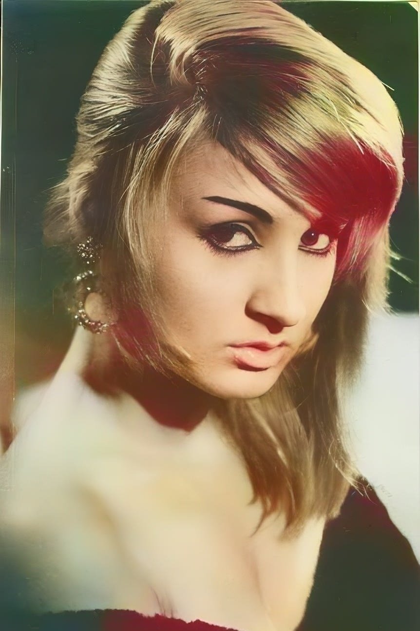 Özcan Tekgül backdrop