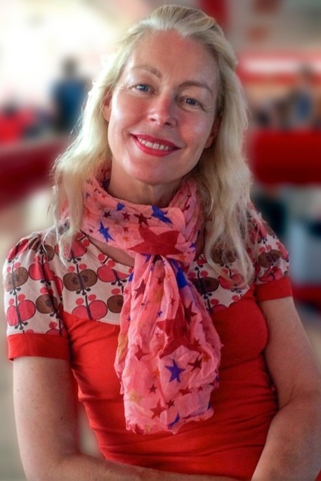 Virginie Wagon backdrop