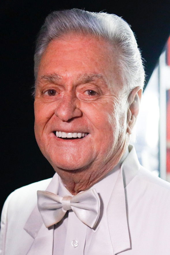 Gilles Girard backdrop