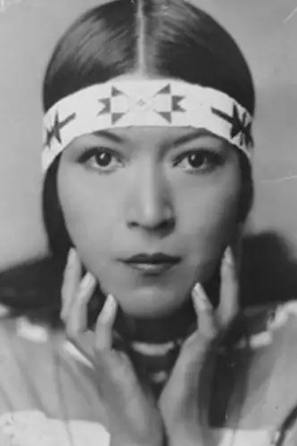 Molly Spotted Elk backdrop