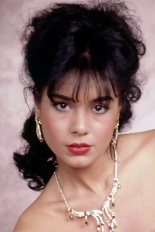 Deniz Akbulut backdrop