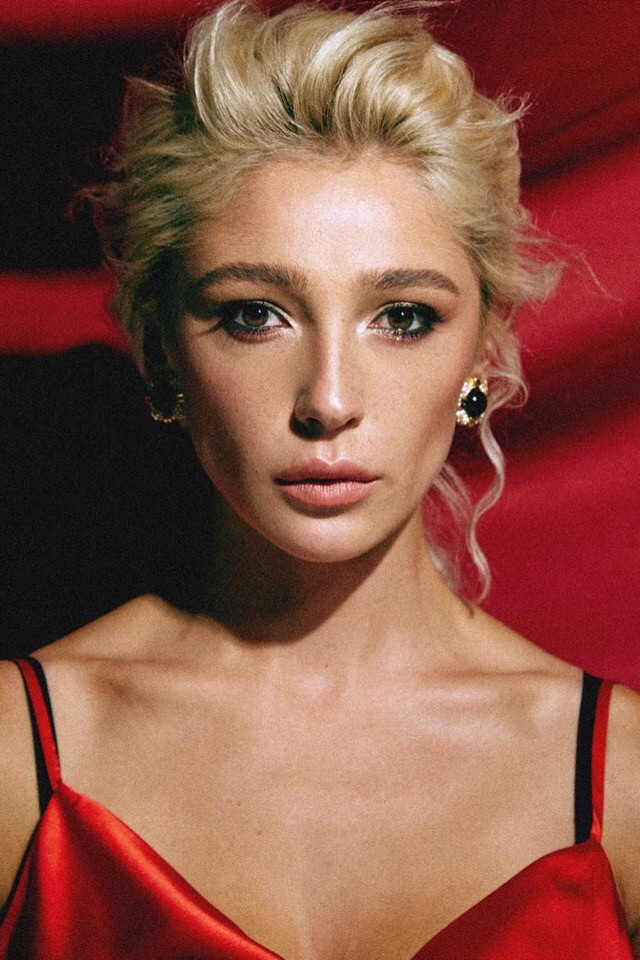 Anastasiya Ivleeva backdrop