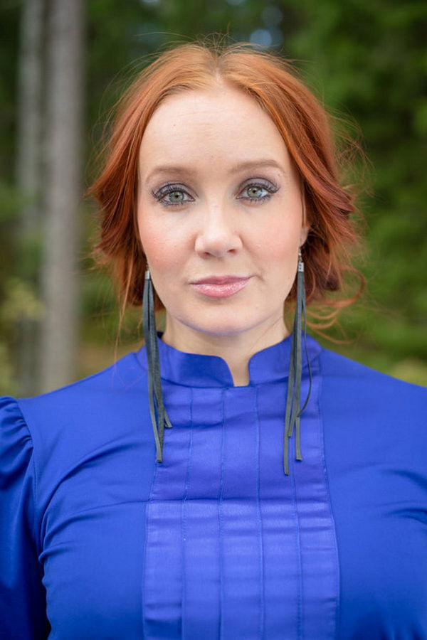 Anni Turunen backdrop