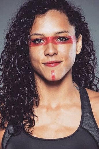 Alejandra Lara backdrop