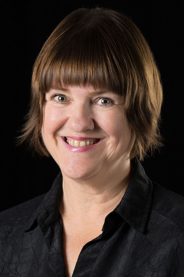 Angèle Lamontagne backdrop